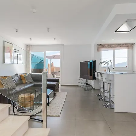 Con Piscina En Tabaiba By Alterhome Vakantiehuis Santa Cruz de Tenerife