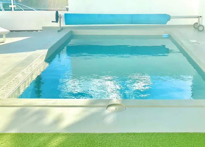 Con Piscina En Tabaiba By Alterhome *