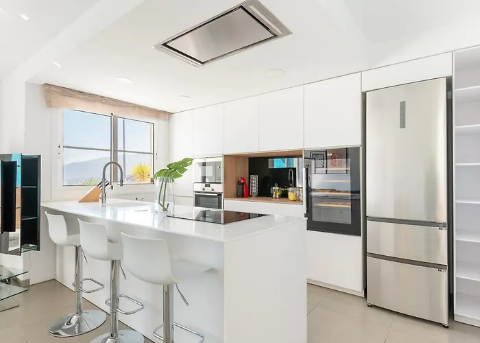 Con Piscina En Tabaiba By Alterhome Nyaraló *