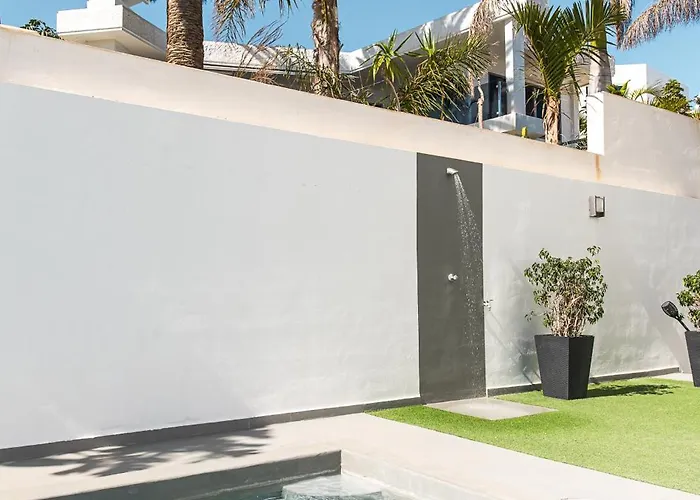 Con Piscina En Tabaiba By Alterhome Nyaraló Santa Cruz de Tenerife