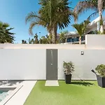 Con Piscina En Tabaiba By Alterhome Dom wakacyjny Santa Cruz de Tenerife