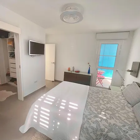 Con Piscina En Tabaiba By Alterhome Tatil Evi