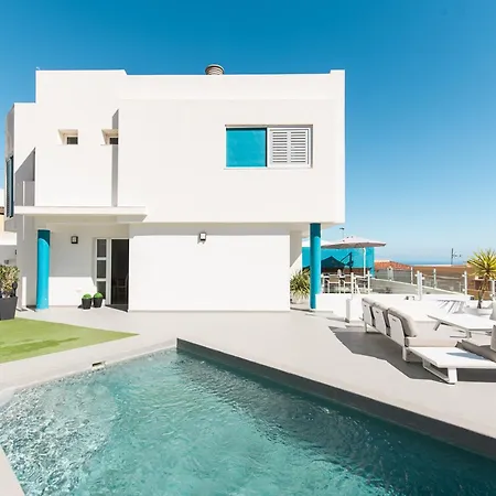 Con Piscina En Tabaiba By Alterhome Tatil Evi