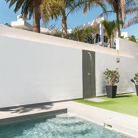 Con Piscina En Tabaiba By Alterhome Ferienhaus Santa Cruz de Tenerife
